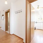 아파트 Anda-1 By Interhome 트로기르