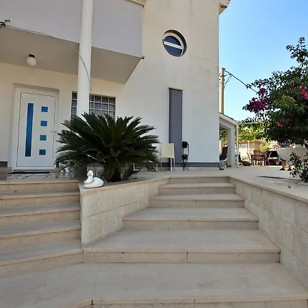 Apartment Apartment Anda-1 By Interhome Trogir