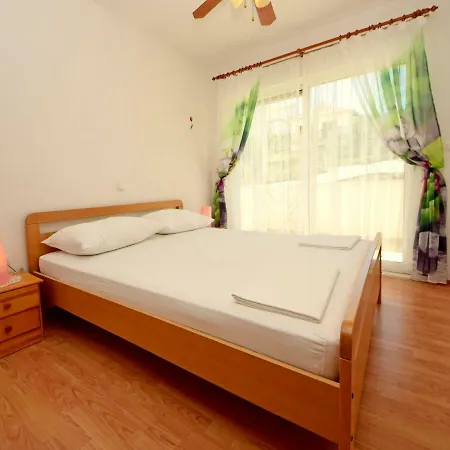 Apartment Anda-1 By Interhome Trogir