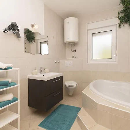 Anda-1 By Interhome Trogir