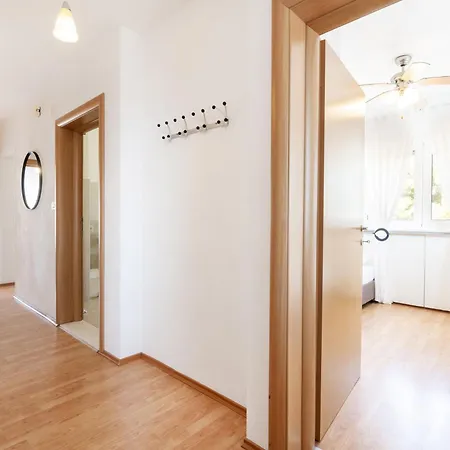 Apartman Anda-1 By Interhome Trogir