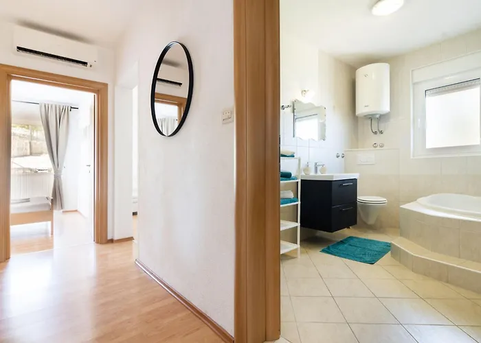 Apartamento Anda-1 By Interhome Trogir