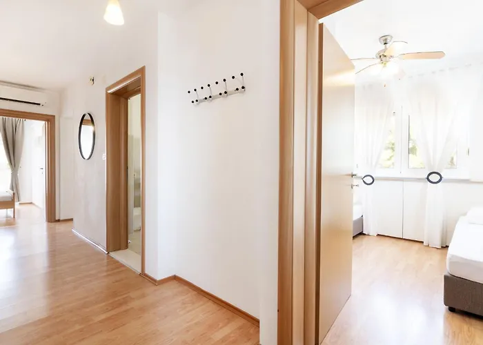 Apartamento Anda-1 By Interhome Trogir